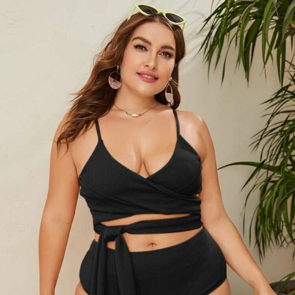 Plus Sized Bikini Top 2XL *JUST TOP*